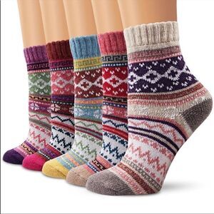 Women’s Cozy Winter Wool Socks Set